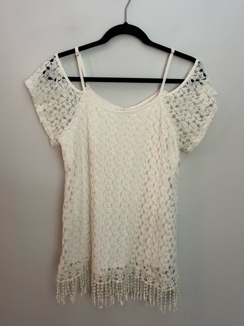 Charming Charlie Crochet Top Ivory Small EUC